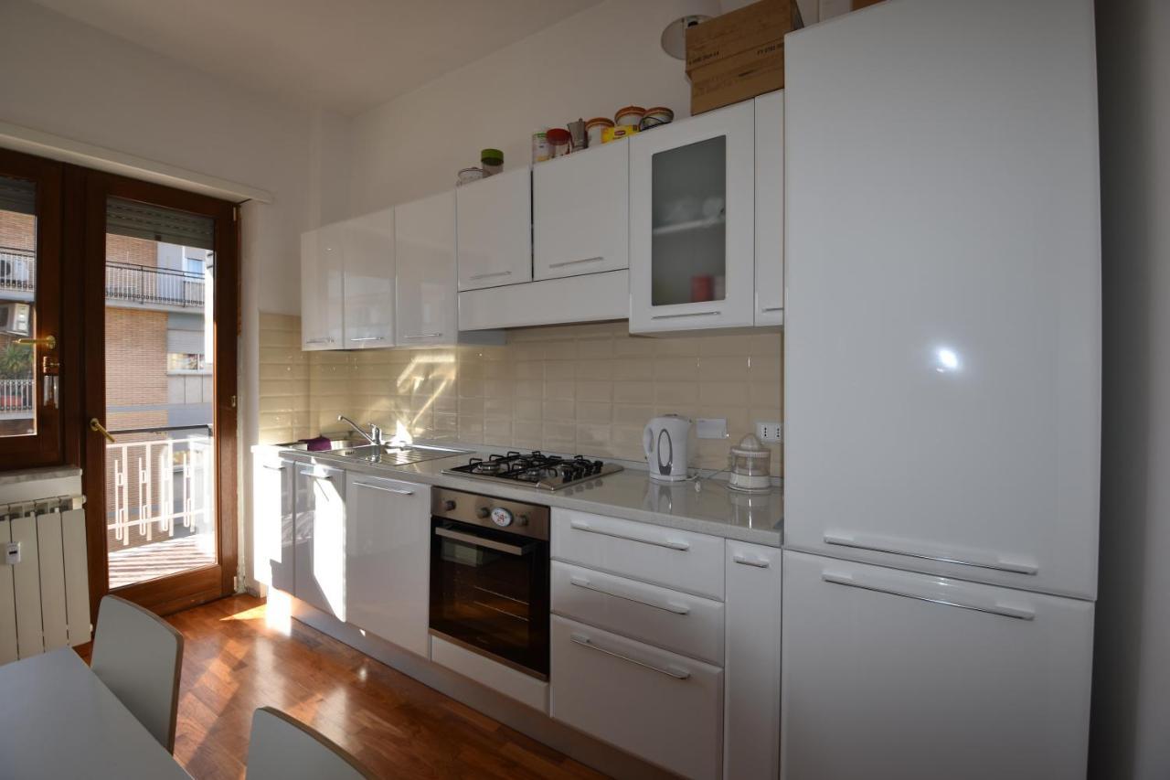 Nice And Warm Rooms Rome Extérieur photo