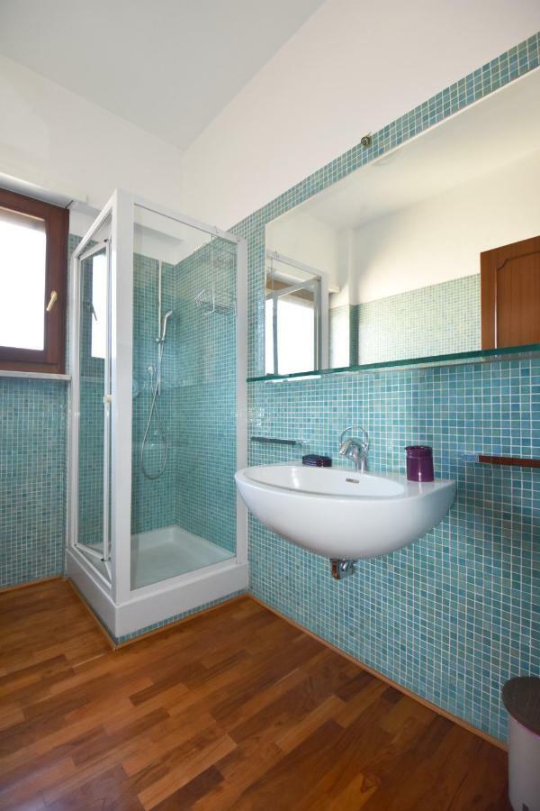 Nice And Warm Rooms Rome Extérieur photo