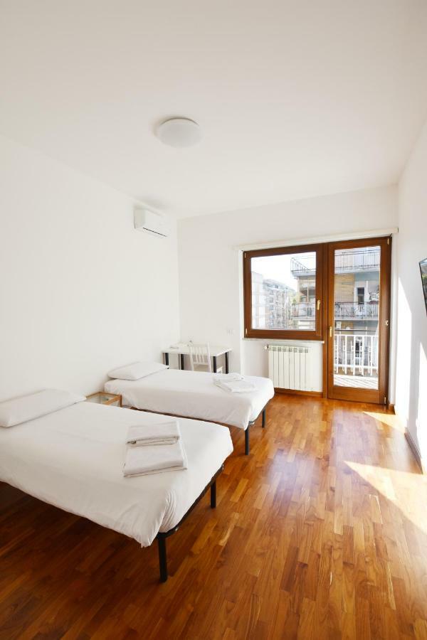 Nice And Warm Rooms Rome Extérieur photo