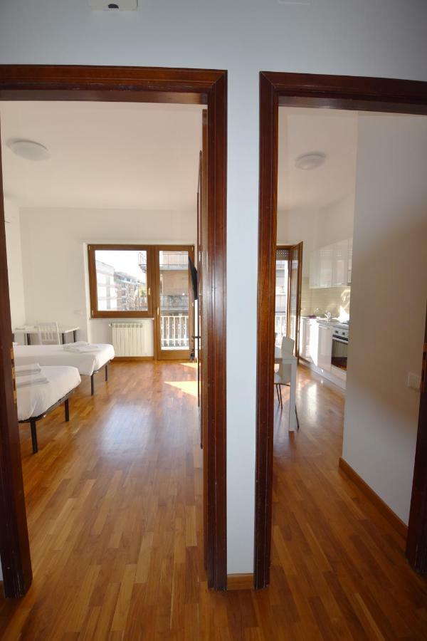 Nice And Warm Rooms Rome Extérieur photo