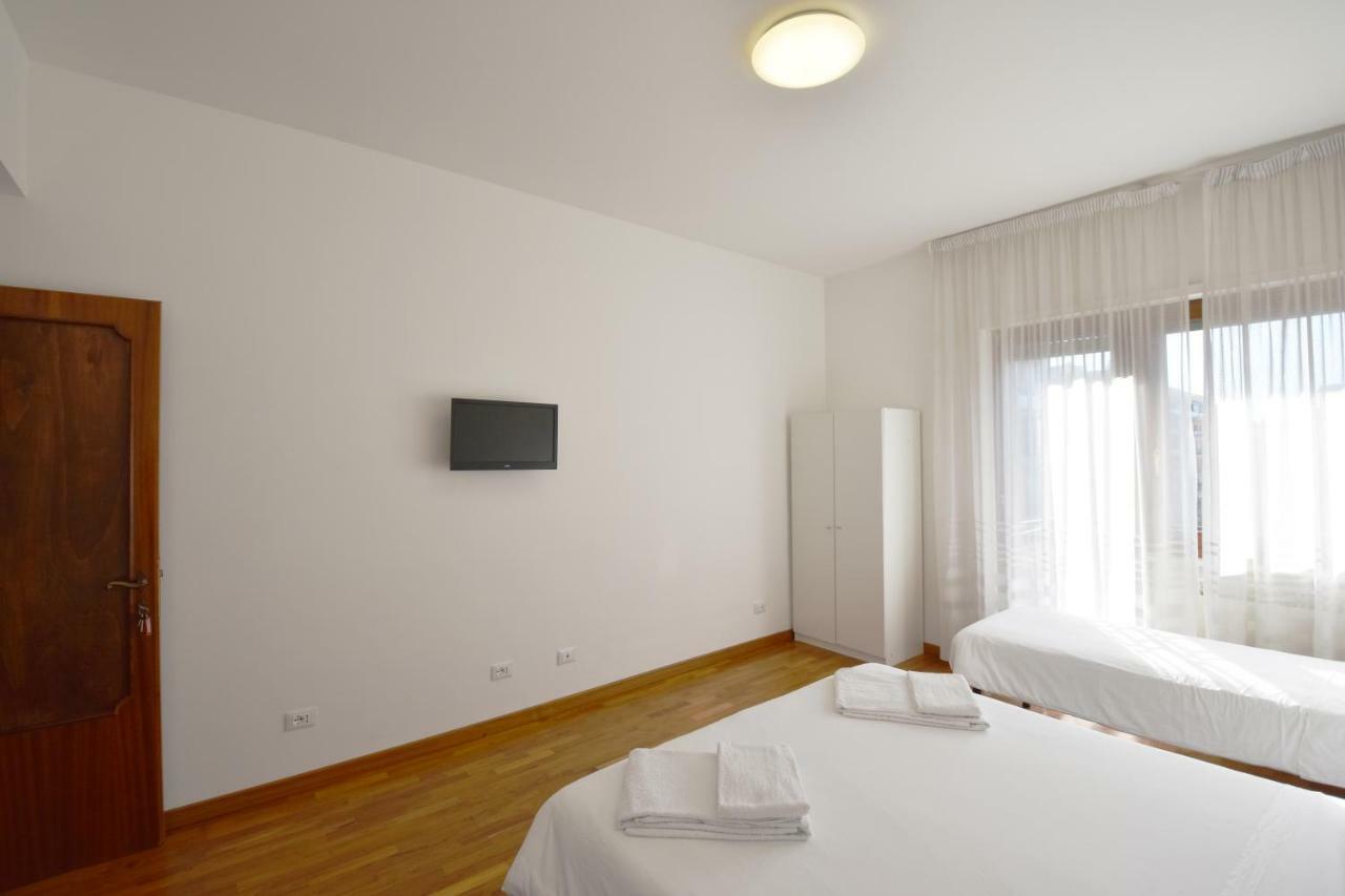Nice And Warm Rooms Rome Extérieur photo